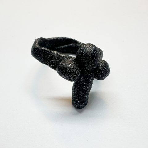 Ted Noten | Dildo of kruisring?